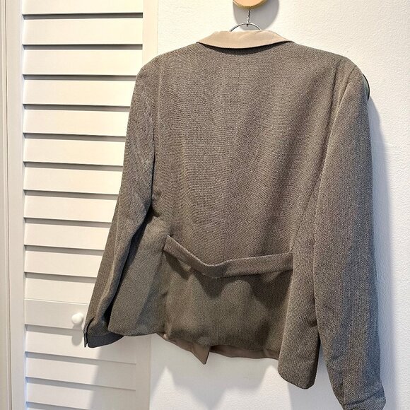 Vintage Armani Collezioni Gray Taupe Blazer Worn 1x Size EU 46 / US L - Picture 6 of 11
